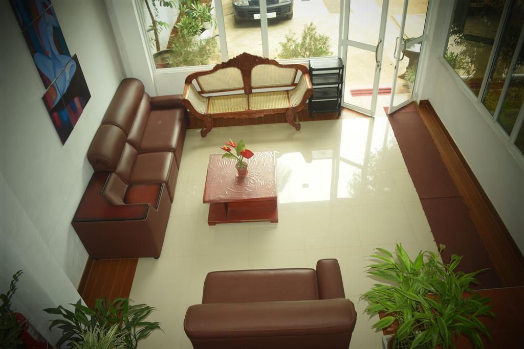 Lake Wave Hotel أنرادابورام المظهر الخارجي الصورة